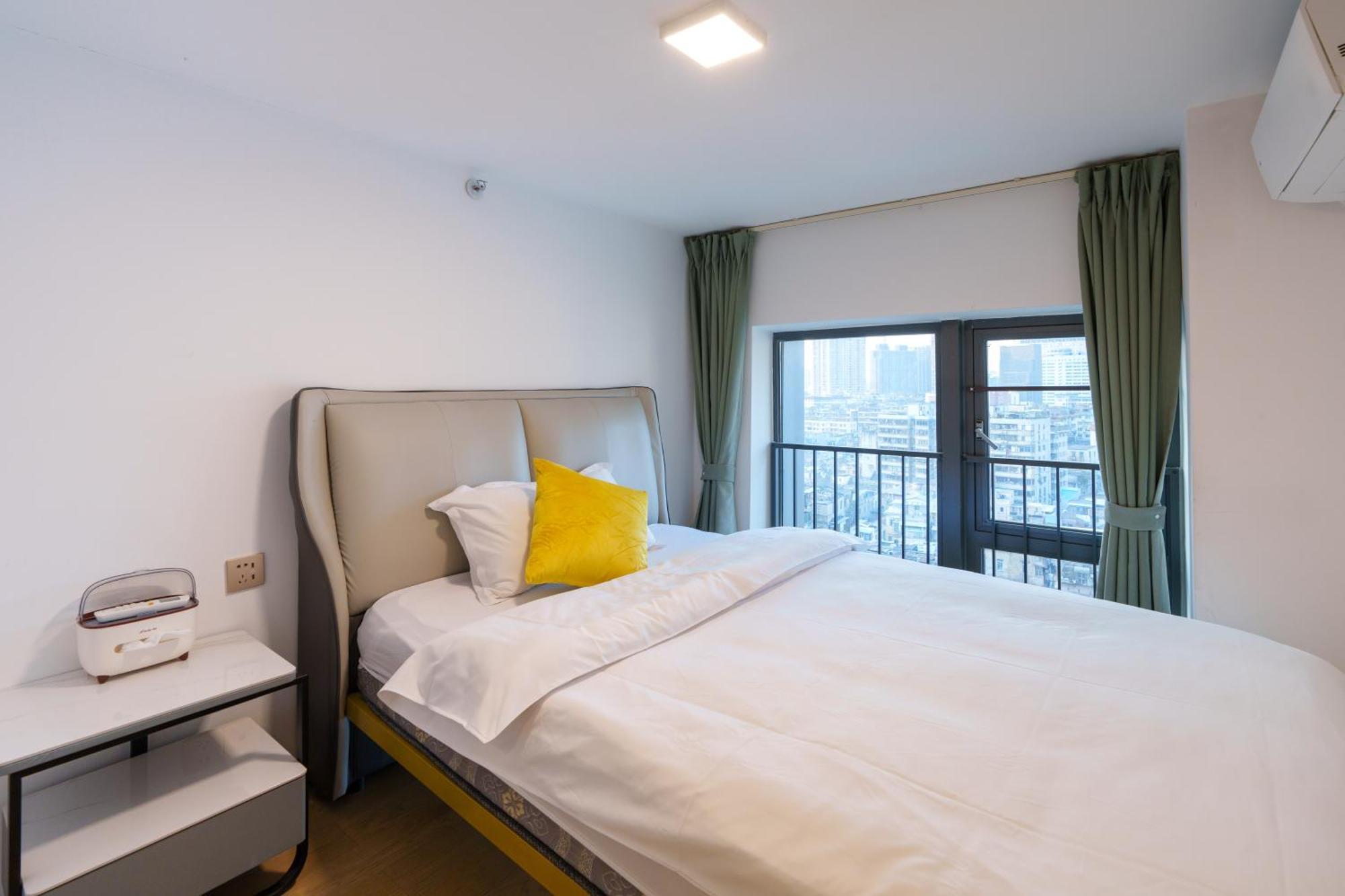 Sunny International Apartment From Beijing Road Kanton Exteriér fotografie